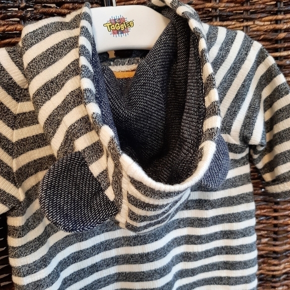 NWT Peek XS (0-3mo) Baby Stripe Hoodie One Piece Gender Neutral Heather Grey - Picture 10 of 11